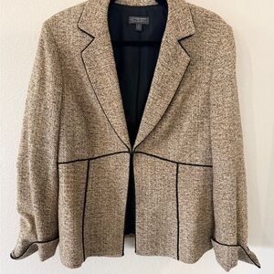 Classiques Entier Tan Blazer with Black Trim